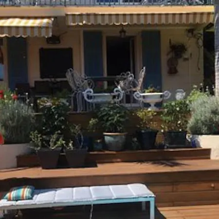 Centre, Piscine, Intime, En Ancienne Lejlighed Nice