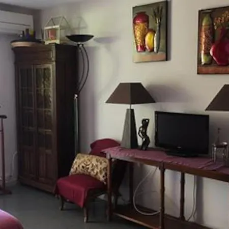 Appartement Centre, Piscine, Intime, En Ancienne Nice