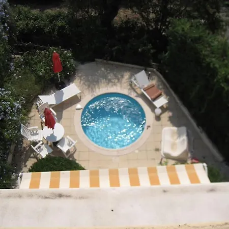 Apartment Centre, Piscine, Intime, En Ancienne *