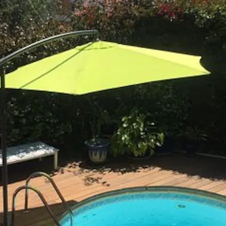 Centre, Piscine, Intime, En Ancienne Apartment